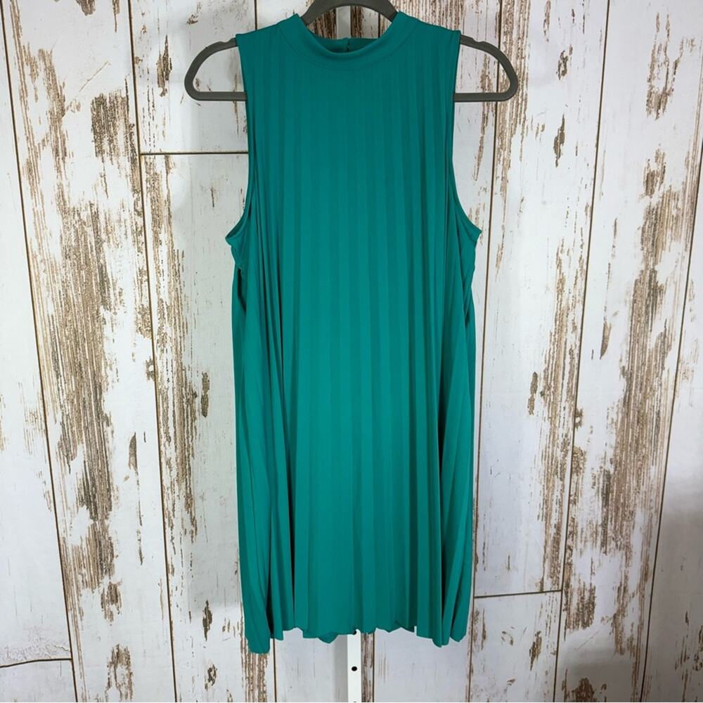 Plenty byTracy Reese, Teal Pleated Sleeveless Mini Dress. Size Medium.